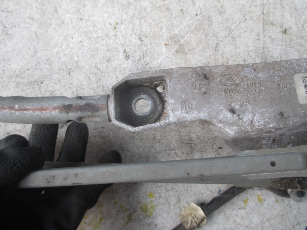 FORD FIESTA 2012 GENUINE FRONT WIPER MOTOR AND LINKAGE 8A6117B571