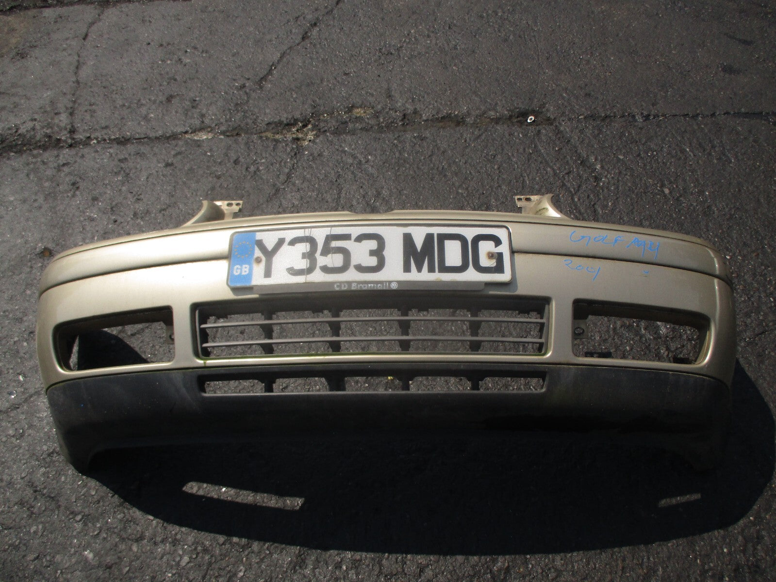 2001 VOLKSWAGEN GOLF MK4 FRONT BUMPER BEIGE