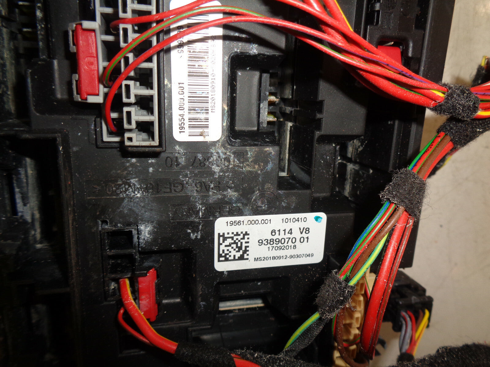 BMW 1 SERIES F20 2019 2.0 PETROL FUSE BOX RELAY 938907001