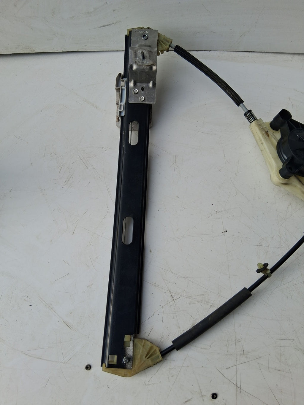 SEAT LEON 2017 MK3 NSF PASSENGER FRONT WINDOW MOTOR REGULATOR 5Q0959801B