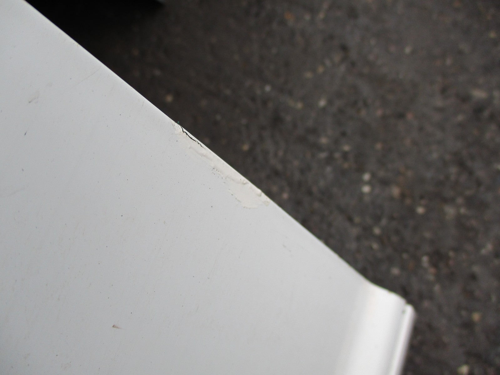 NISSAN VANETTE LDV CUB 1994-2002 NSF PASSENGER SIDE FRONT DOOR COMPLETE WHITE