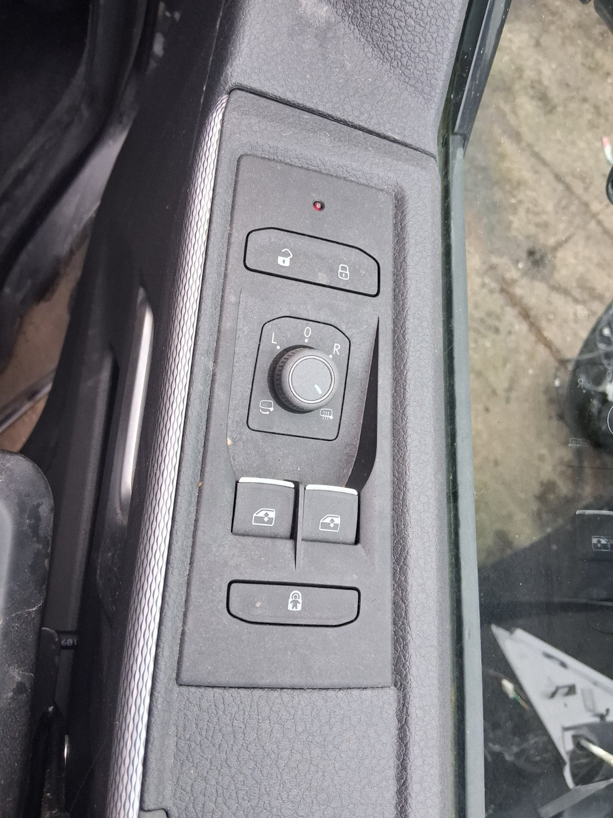 2023 VOLKSWAGEN CARAVELLE T6.1 OSF DRIVER SIDE FRONT WINDOW CONTROL SWITCH