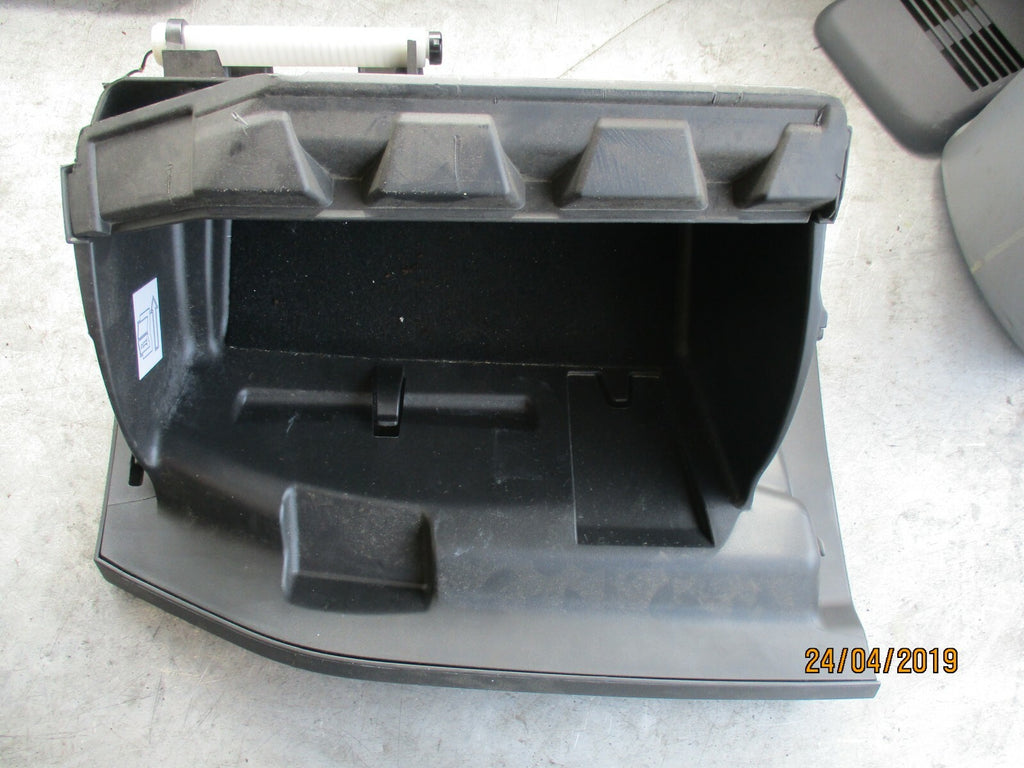 FORD FOCUS C346 (MK3) FACELIFT GLOVE BOX COMPARTMENT F1EBA06044