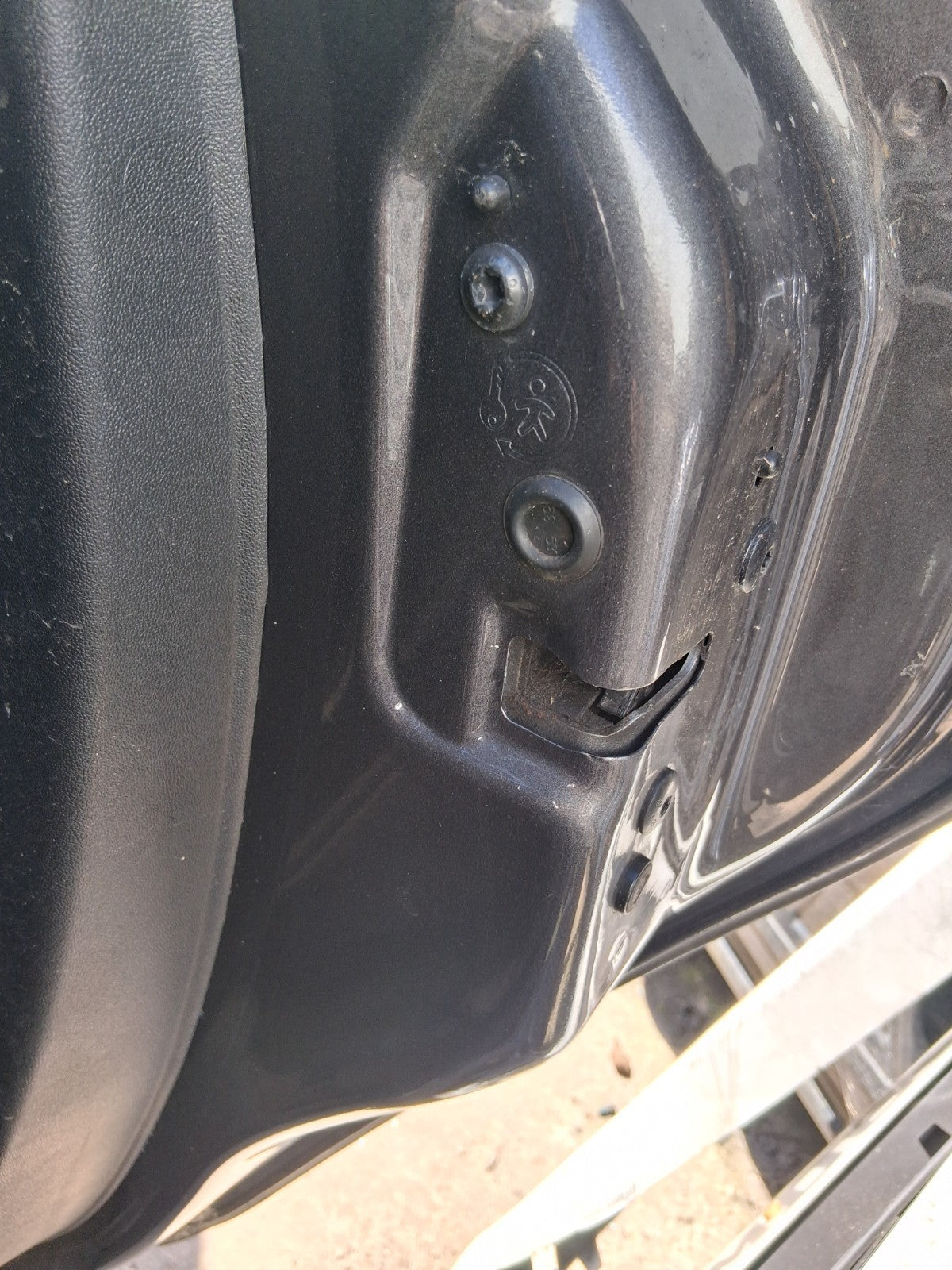 2019 PEUGEOT 208 MK2 OSR DRIVER SIDE REAR RIGHT DOOR LOCK MECHANISM