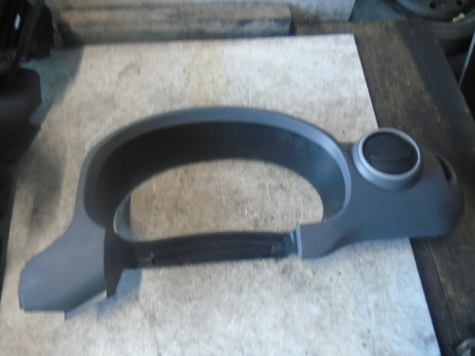 PEUGEOT PARTNER 2014 OSF FRONT DRIVER SIDE AIR VENT SURROUND TRIM
