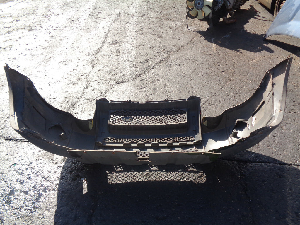 LAND ROVER FREELANDER MK1 FACELIFT FRONT BUMPER GREY