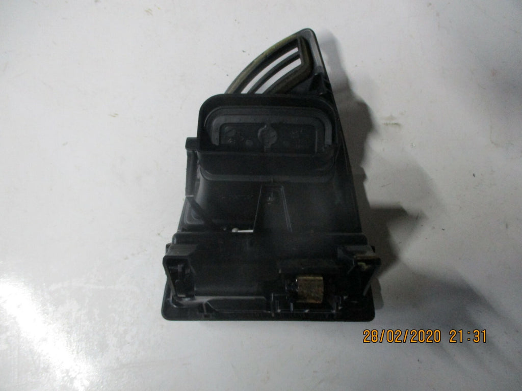 CITROEN C4 MK1 2006 NS PASSENGER SIDE DASH AIR VENT TRIM 281171731B