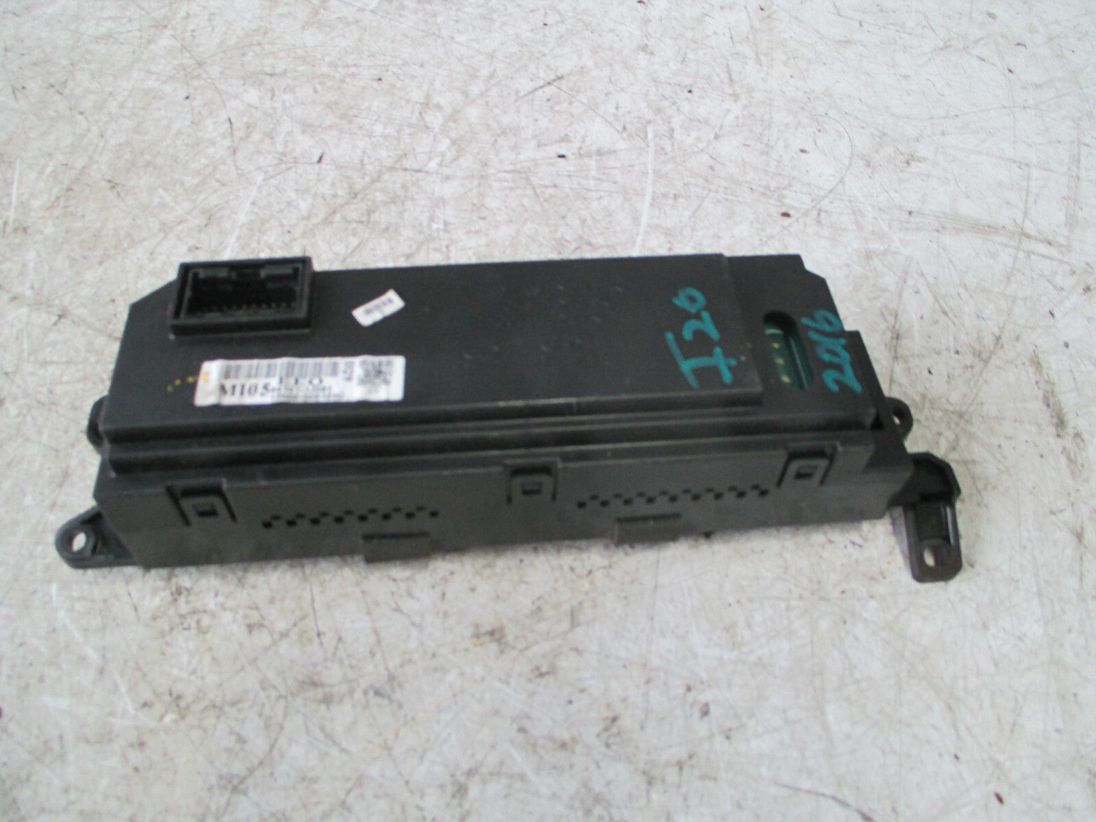 HYUNDAI I20 MK1 MULTIFUNCTION CLOCK DISPLAY SCREEN 941011J081