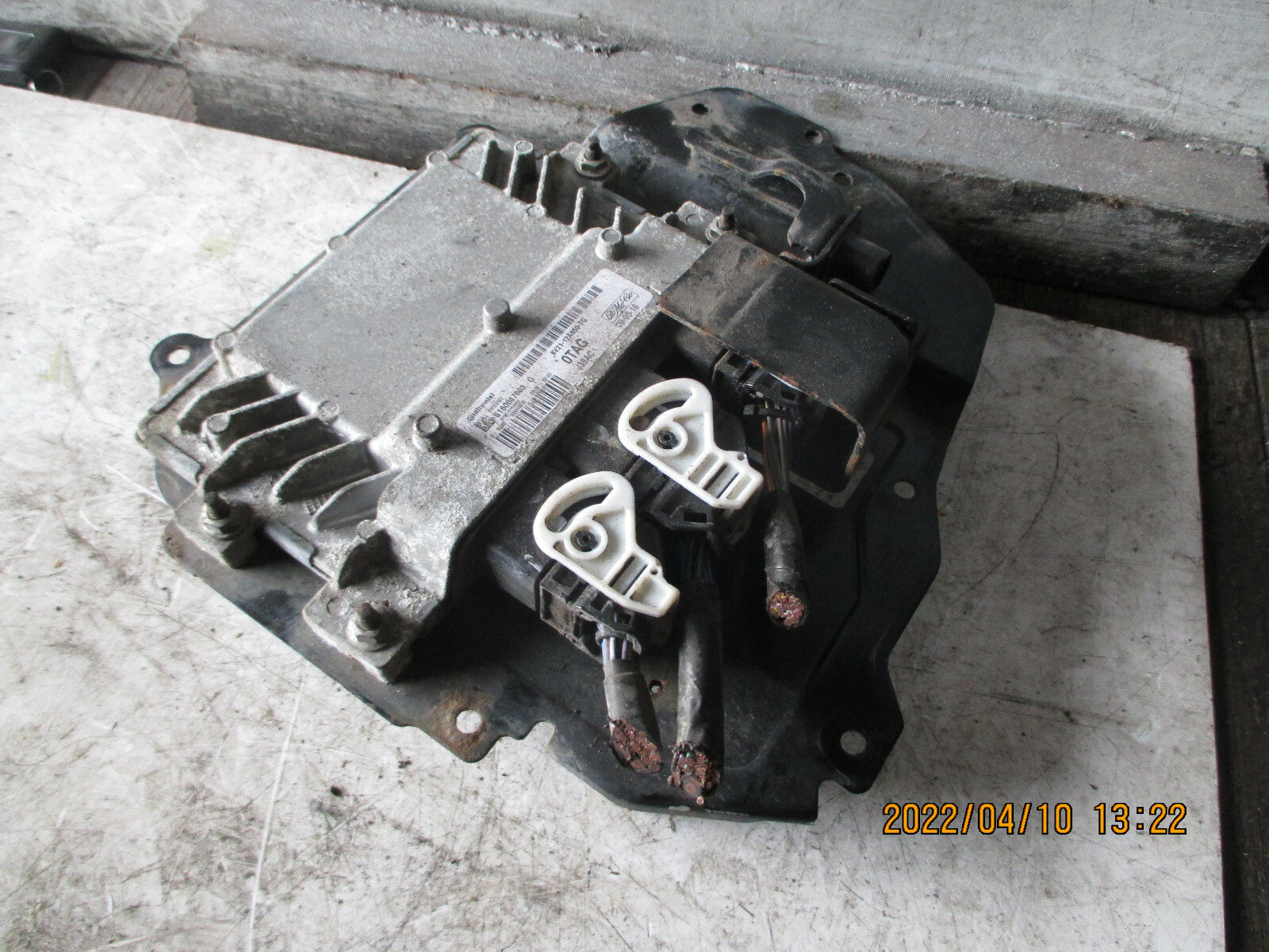 FORD FIESTA 2009 MK7 1.4 PETROL ECU ENGINE CONTROL MODULE 8V2112A650TG
