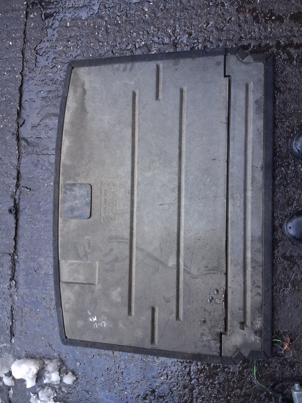 2013 VW GOLF MK7 REAR BOOT FLOOR LINER CARPET MAT 5G6858855