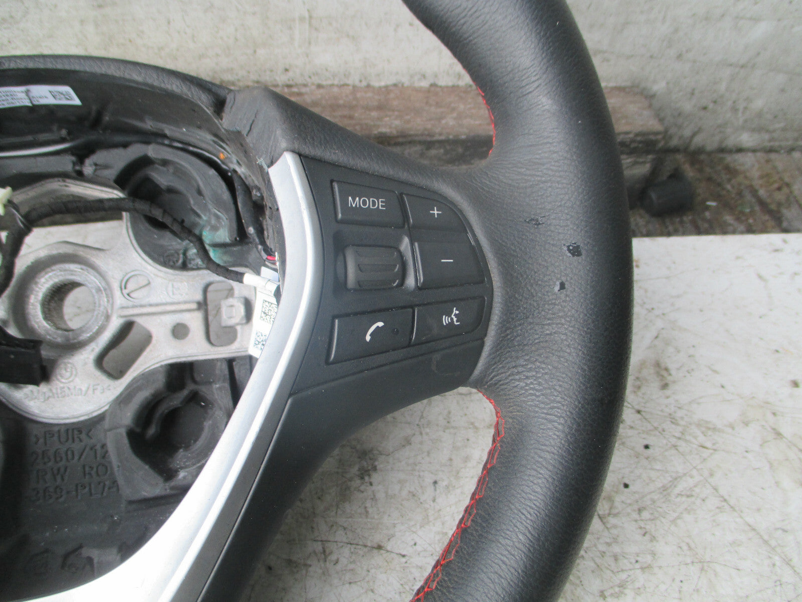 BMW 1 SERIES F20 2018 3 SPOKE MULTIFUNCTION STEERING WHEEL 62560184