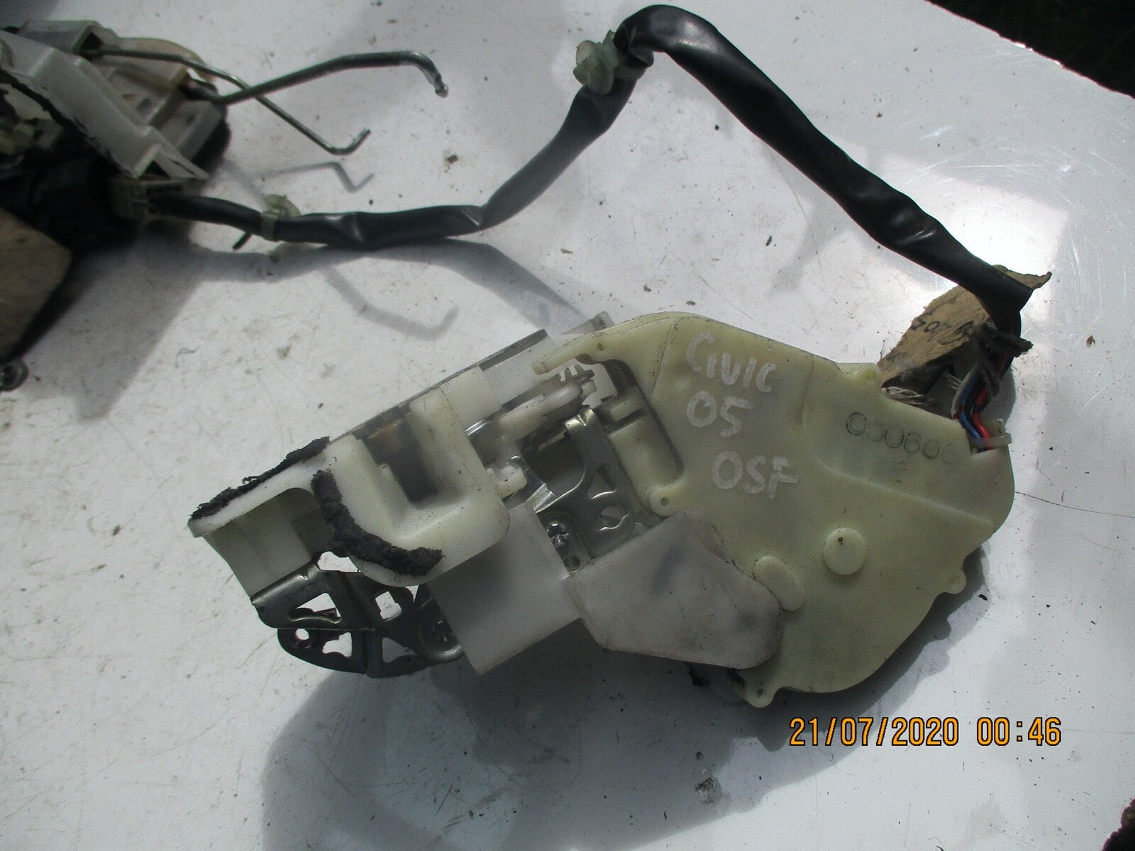 HONDA CIVIC MK7 2004 OFF DRIVER SIDE FRONT DOOR LOCK MECH