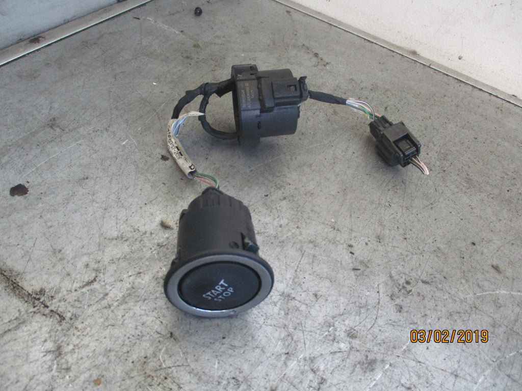 RENAULT KADJAR 2016 ENGINE START STOP SWITCH 283904786R 285905306R