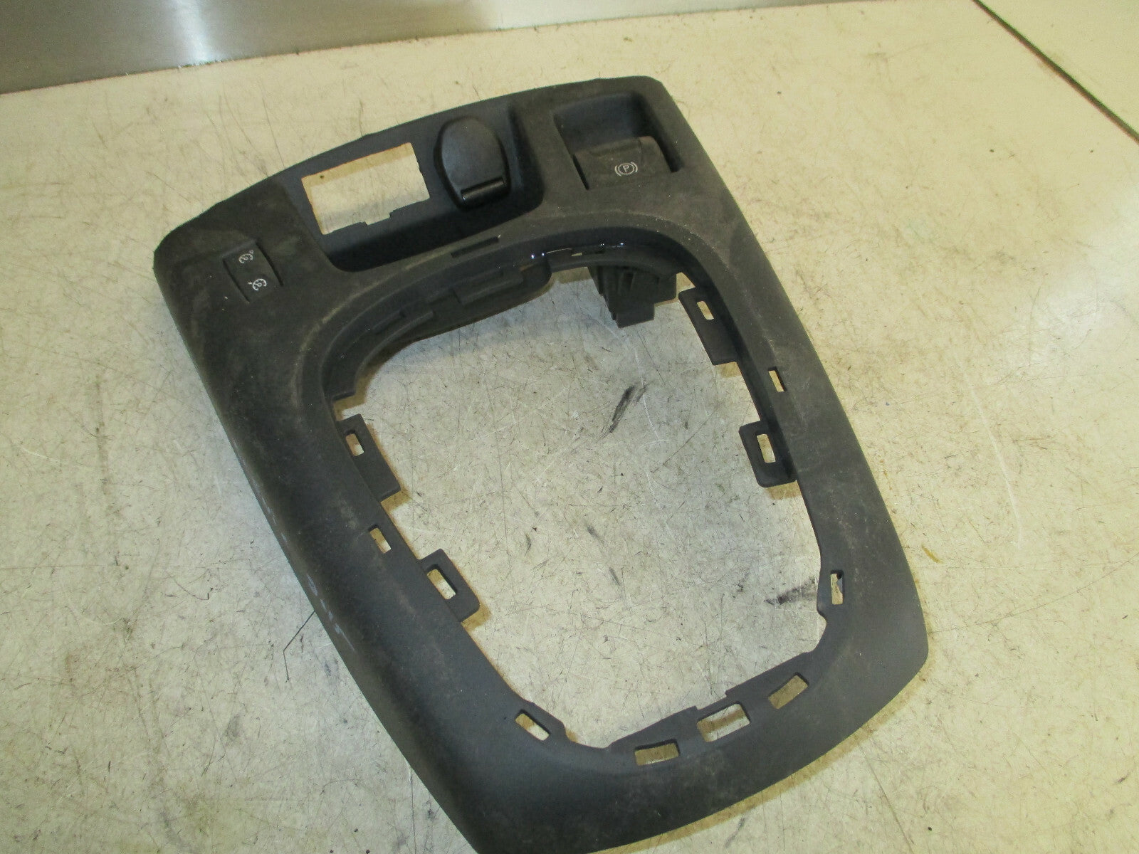 RENAULT GRAND SCENIC MK3 2015 CENTRE CONSOLE GEAR STICK 969330001R