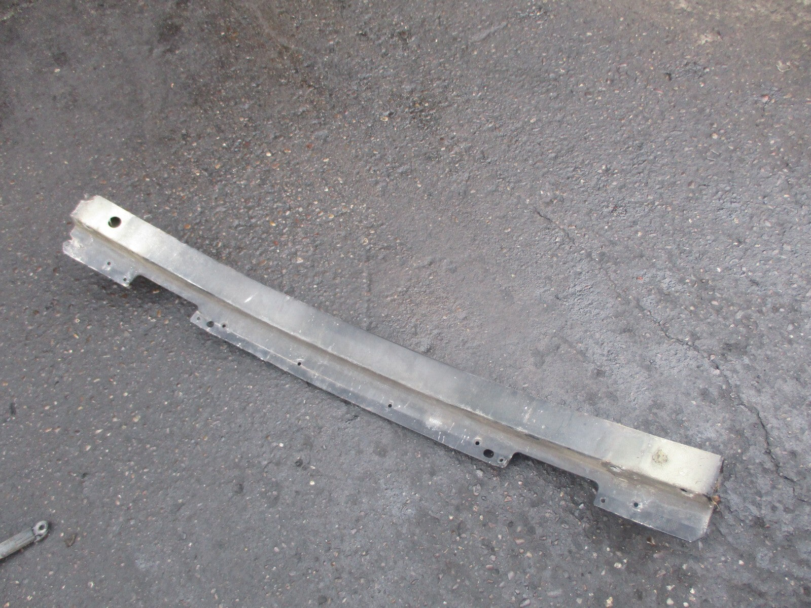 VAUXHALL MERIVA B 2011 FRONT BUMPER REINFORCEMENT CRASH BAR
