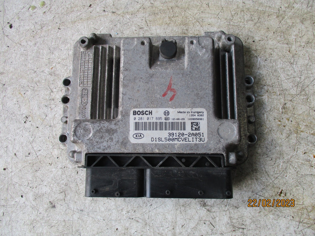 KIA SPORTAGE 2012 1.7 DIESEL ENGINE CONTROL MODULE ECU 391202A051