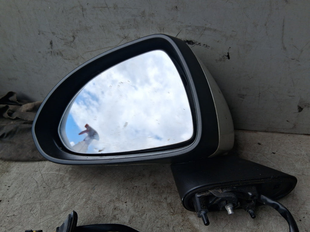 VAUXHALL CORSA D 2011 NSF PASSENGER SIDE FRONT LEFT WING MIRROR 468435664