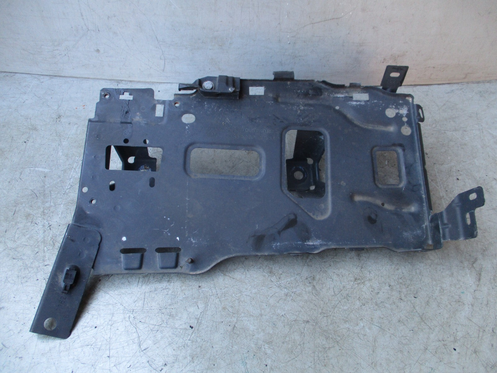 2023 VAUXHALL ASTRA L BATTERY TRAY BOX METAL 9815288480