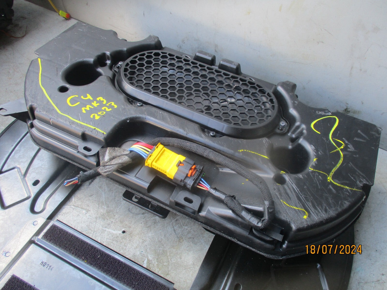 CITROEN C4 MK3 2023 SUBWOOFER SPEAKER 9834131280