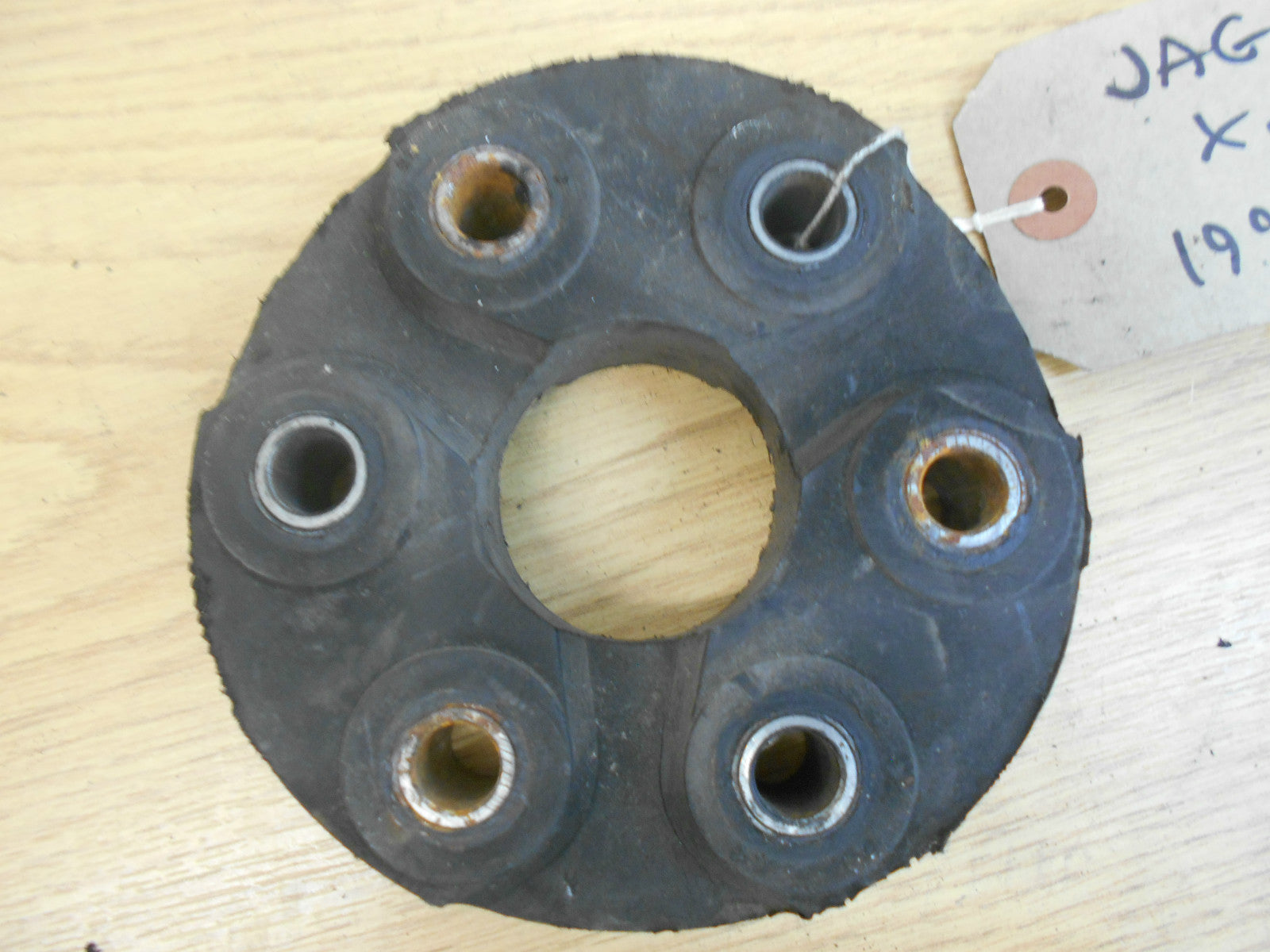 JAGUAR XJ6 X300 1997 3.2 PROPSHAFT RUBBER COUPLING FLANGE JOINT