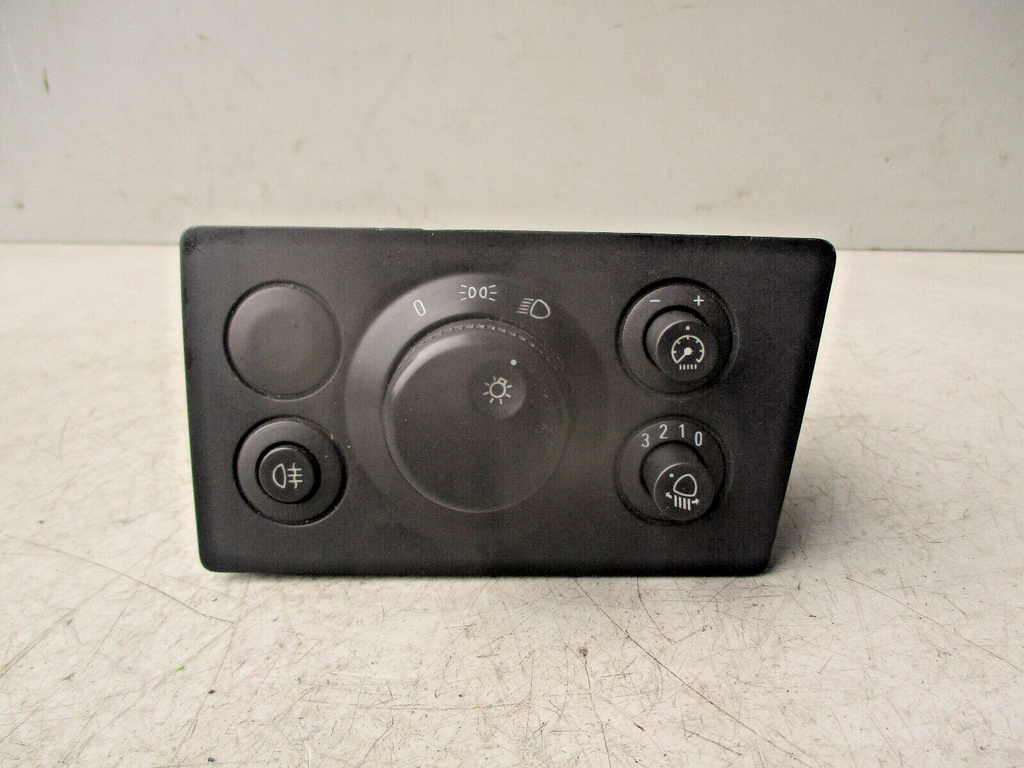 2014 VAUXHALL ZAFIRA B HEADLIGHT SWITCH BUTTON CONTROLLER 04061200