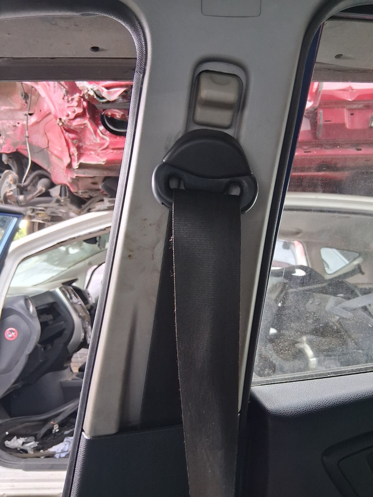 2010 FORD FIESTA MK7 OSF DRIVER SIDE FRONT RIGHT SEAT BELT