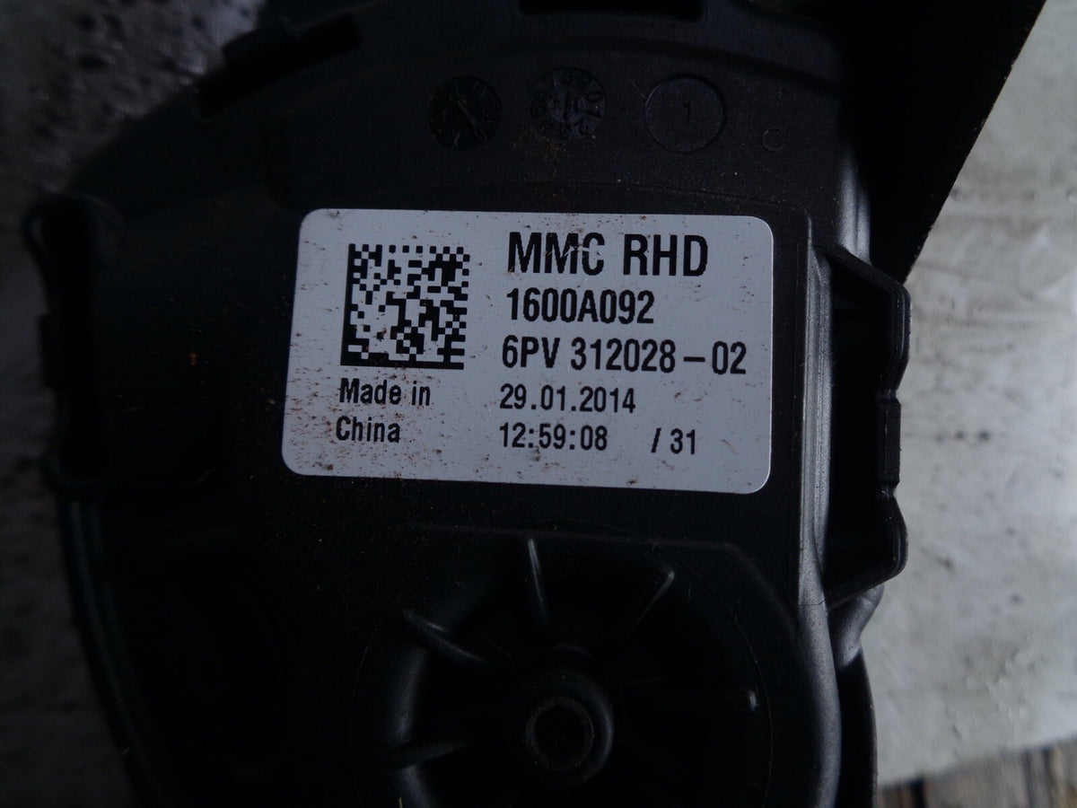 MITSUBISHI MIRAGE 2015 1.2 PETROL THROTTLE ACCELERATOR GAS PEDAL 1600A092