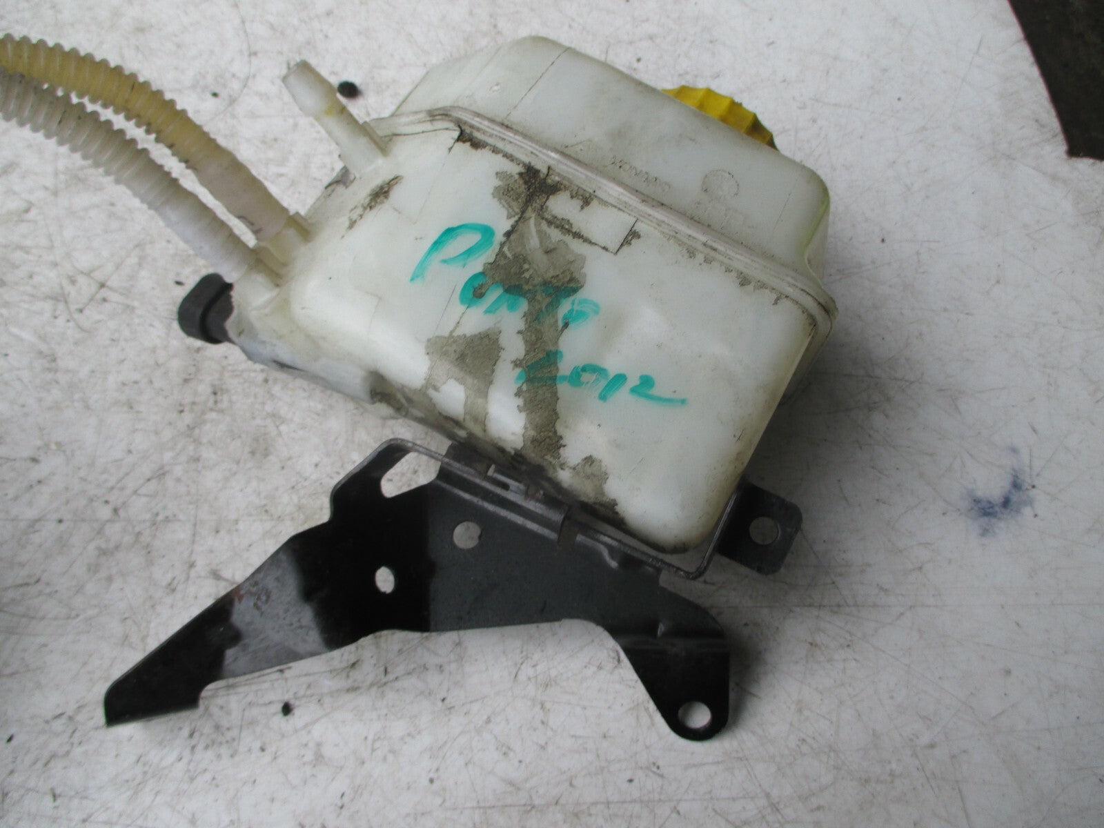 FIAT PUNTO 2012 BRAKE MASTER CYLINDER RESERVOIR BOTTLE TANK C866 B2710334