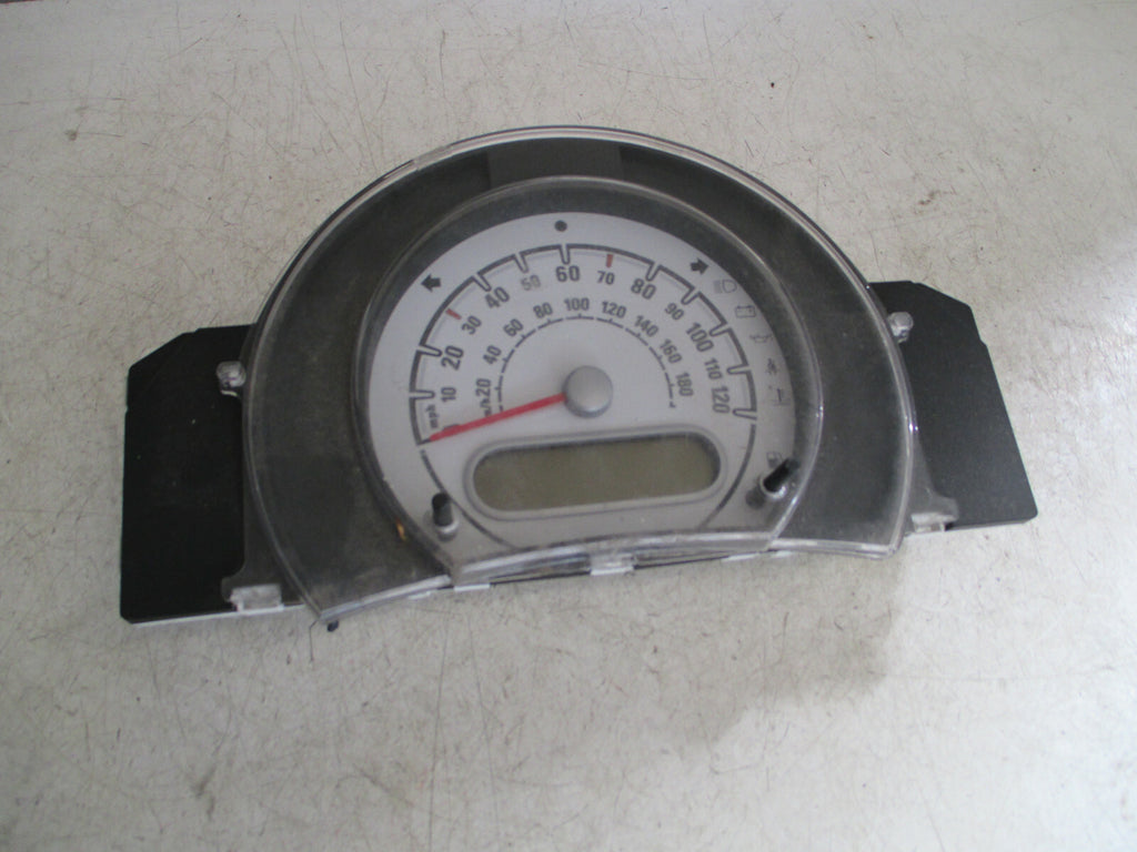 VAUXHALL AGILA  MK2 2010 1.2 PETROL SPEEDOMETER INSTRUMENT CLUSTER 3410052K1