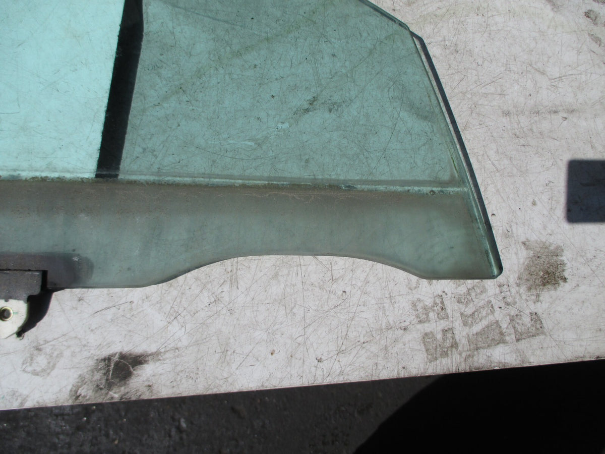 TOYOTA AVENSIS 1997 OSF DRIVER SIDE FRONT WINDOW GLASS PANE 43R-00050