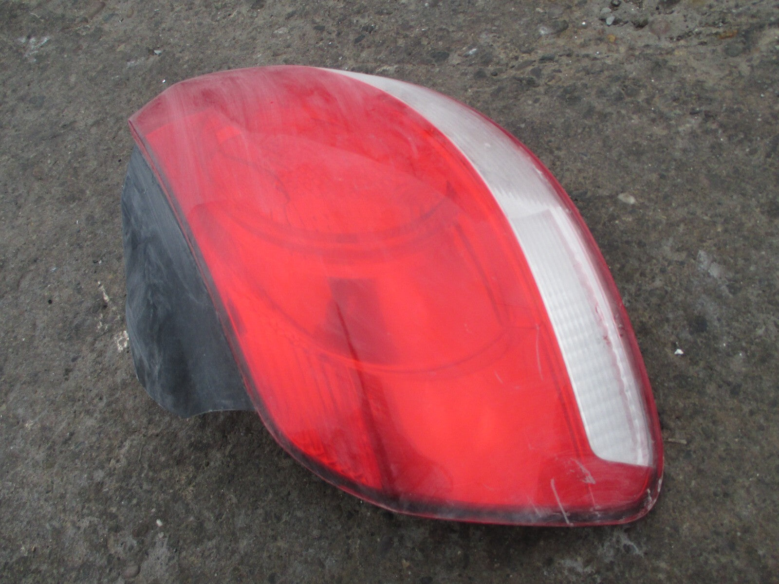 VW VOLKSWAGEN GOLF MK6 NSR PASSENGER SIDE REAR TAIL LIGHT 5K0945095E