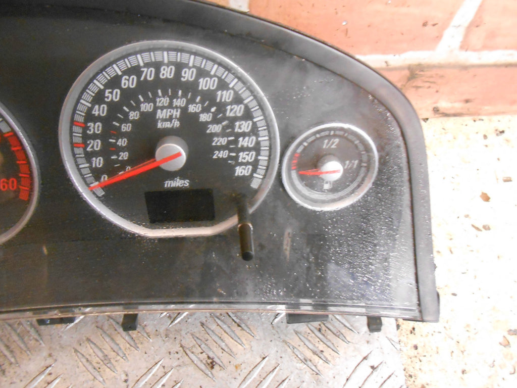 VAUXHALL SIGNUM 2004 2.2 DTI (Y22DTR) CLOCK SPEEDO INSTRUMENT CLUSTER 13140912SJ
