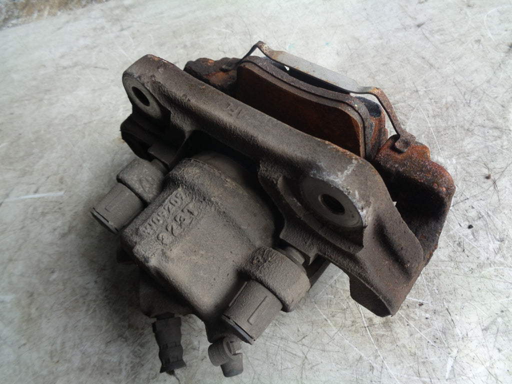 BMW 3 SERIES F31 1.8D 2.0 D OSF DRIVER SIDE FRONT BRAKE CALIPER