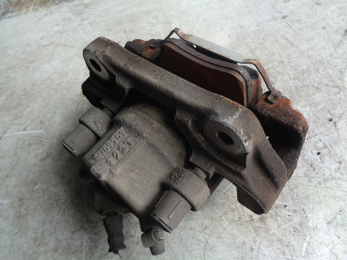 BMW 3 SERIES F31 1.8D 2.0 D OSF DRIVER SIDE FRONT BRAKE CALIPER