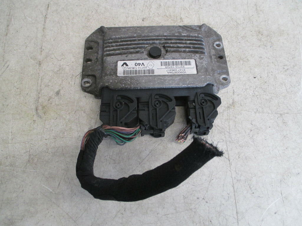 RENAULT MEGANE MK3 2013 1.6 PETROL ECU ENGINE CONTROL MODULE UNIT 237101370R