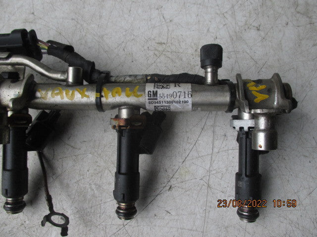 VAUXHALL VIVA 2016 1.0 PETROL INJECTOR RAIL & INJECTORS 55490716