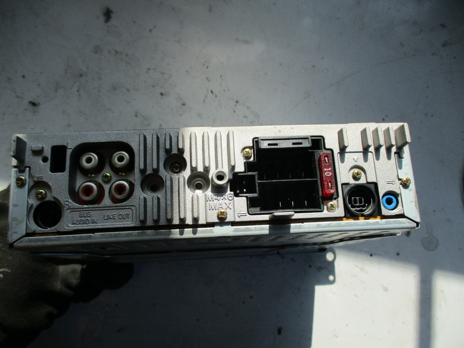DAEWOO LANOS CD STEREO RADIO PLAYER HEAD UNIT