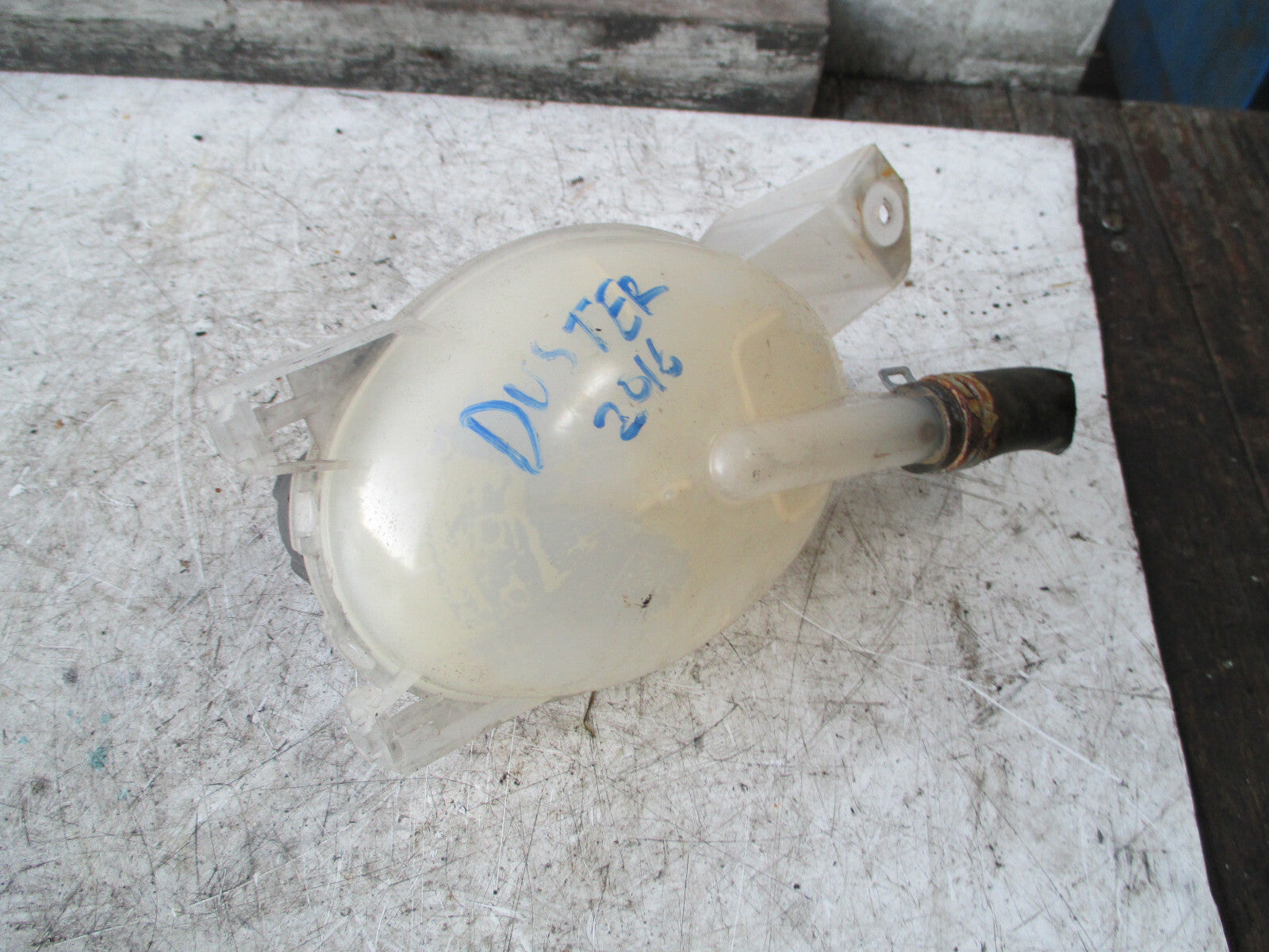 DACIA DUSTER 2016 COOLANT TANK RESERVOIR 217107259R