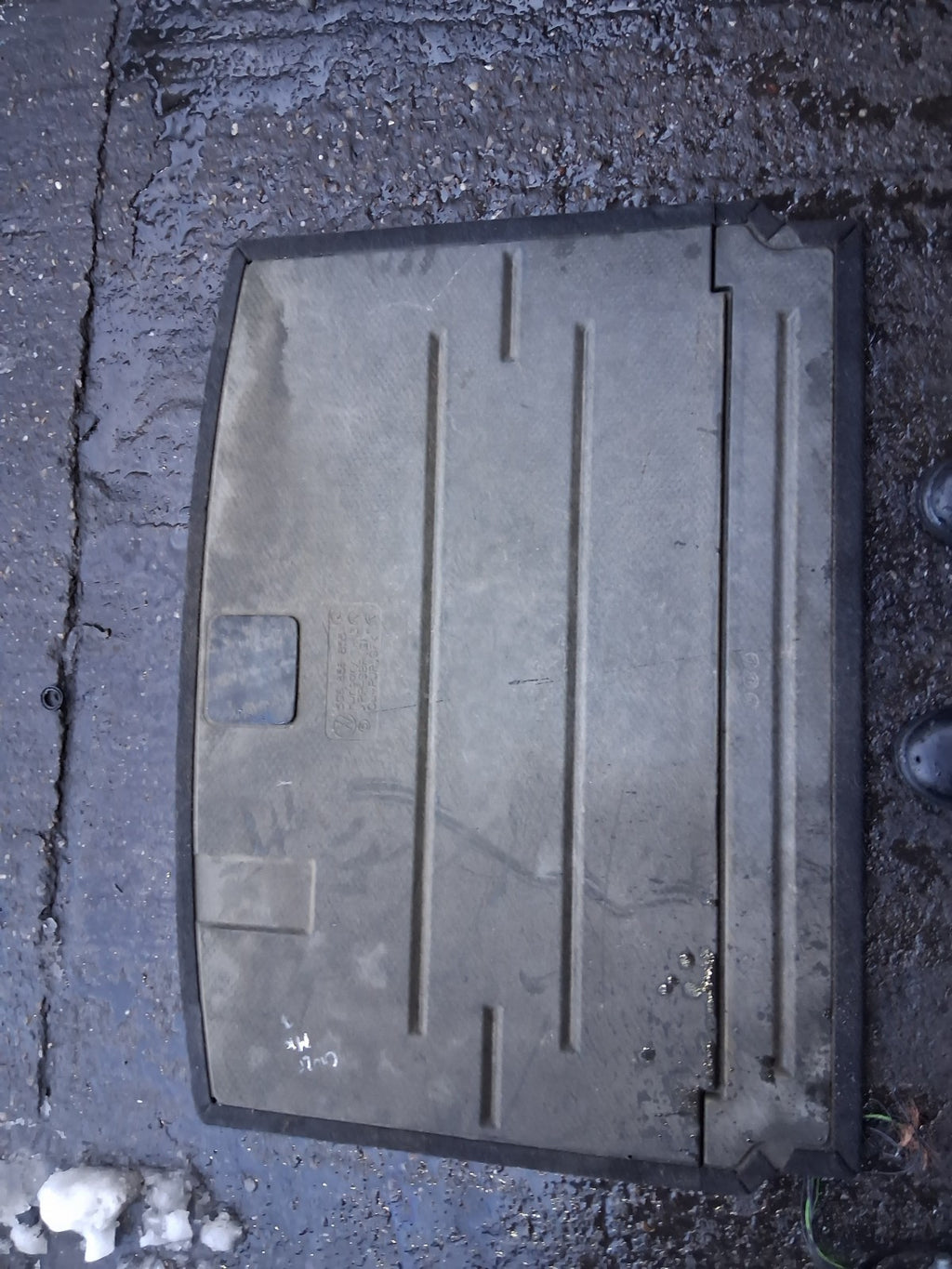 2013 VW GOLF MK7 REAR BOOT FLOOR LINER CARPET MAT 5G6858855