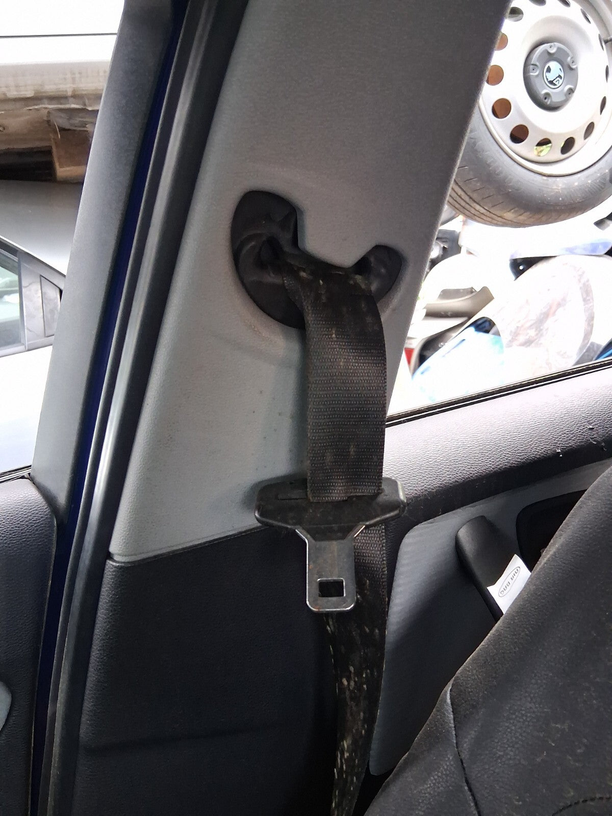 2011 BMW 1 SERIES E87 OSF DRIVER SIDE FRONT RIGHT SEAT BELT