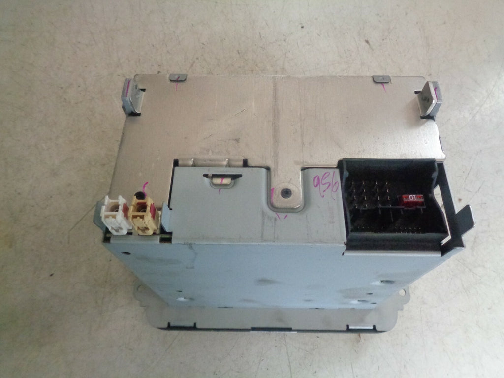 VW VOLKSWAGEN GOLF 2006 CD PLAYER RADIO STEREO HEAD UNIT 1K0035186P