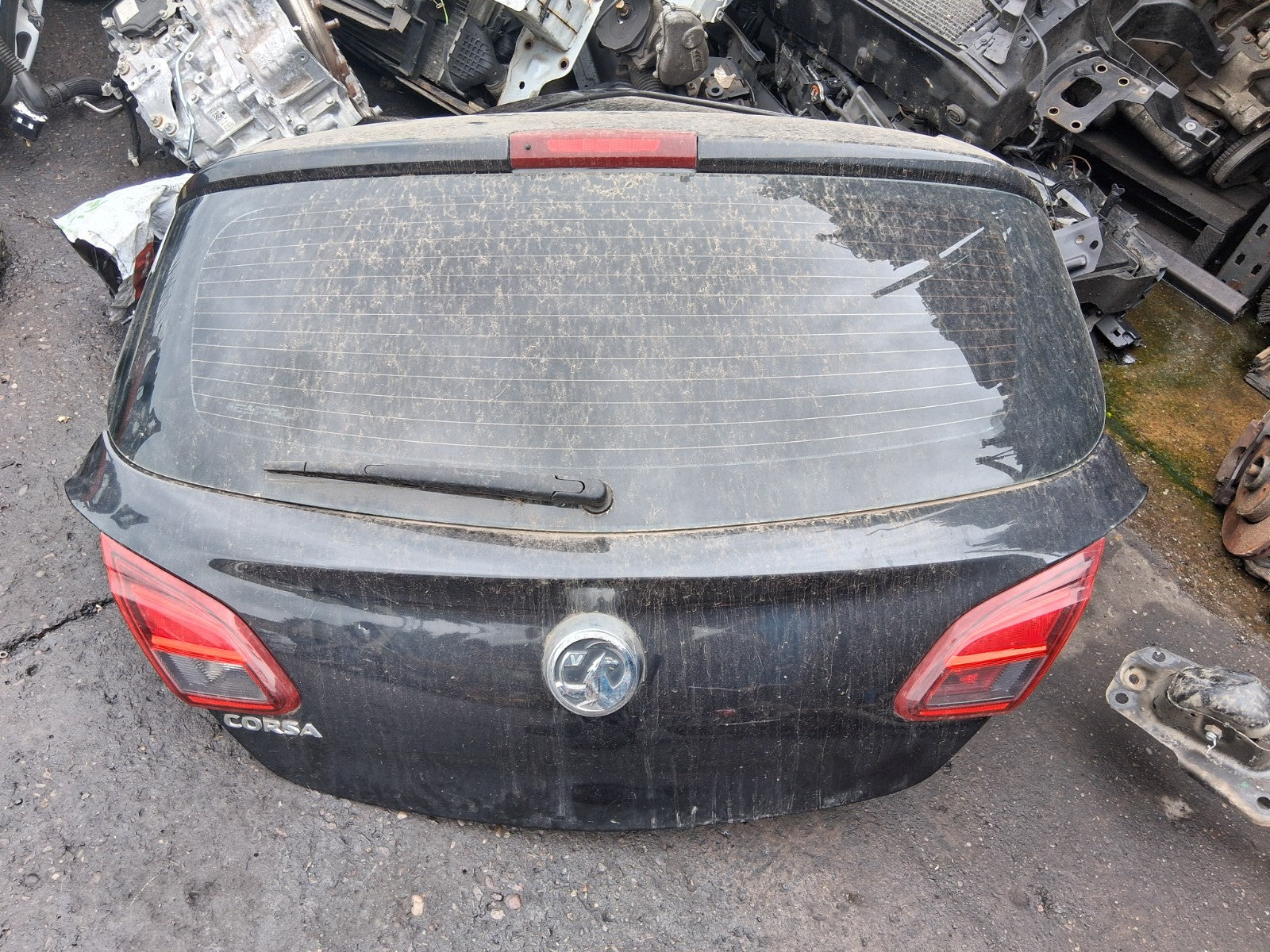 2015 VAUXHALL CORSA E 5 DOOR REAR BOOTLID BOOT COMPLETE BLACK Z22C CARBON