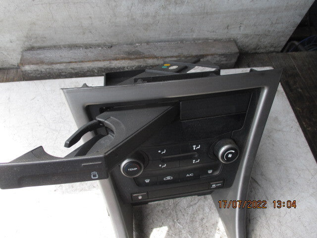MG MG6 2011 HEATER AC CLIMATE CONTROL SWITCH PANEL 30041485