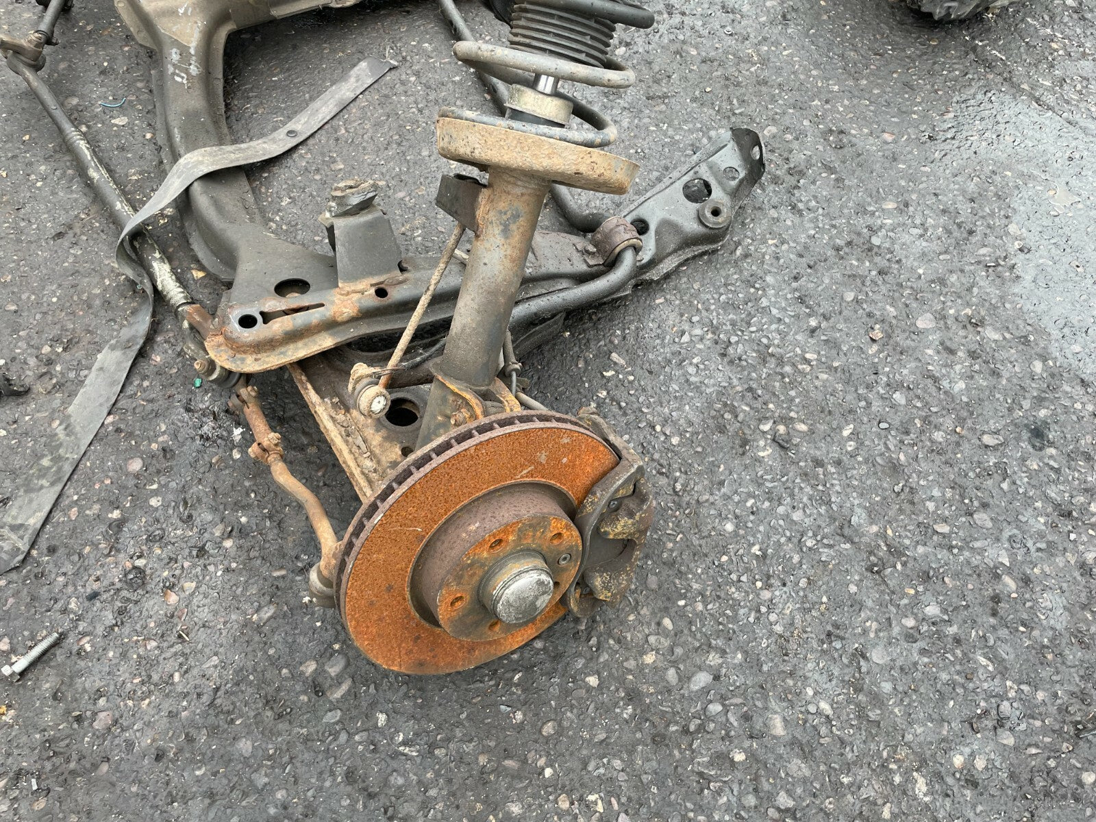 VAUXHALL OMEGA 2001 2.2 PETROL OS DRIVER SIDE LEG SHOCK SPRING HUB COMPLETE