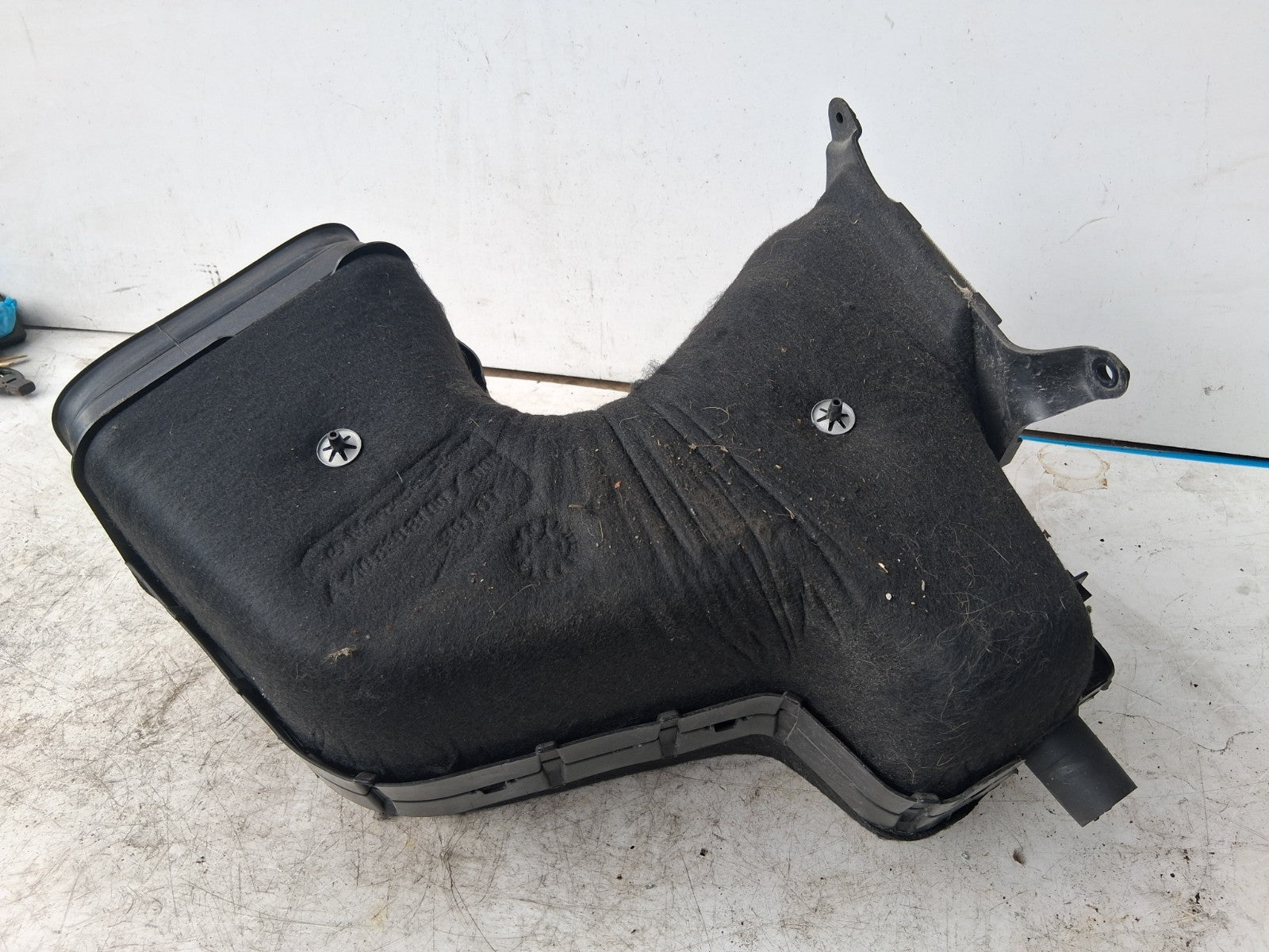 2020 MERCEDES SPRINTER W907 AIR INTAKE BOX TUBE A9108308100