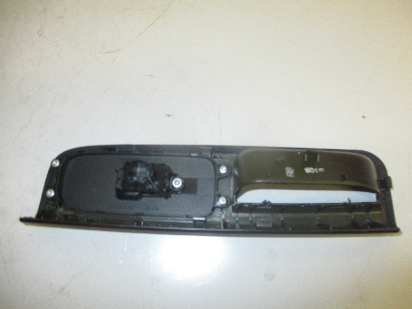 VOLVO V50 ESTATE NSF PASSENGER SIDE FRONT ELECTRIC WINDOW SWITCH 03451300