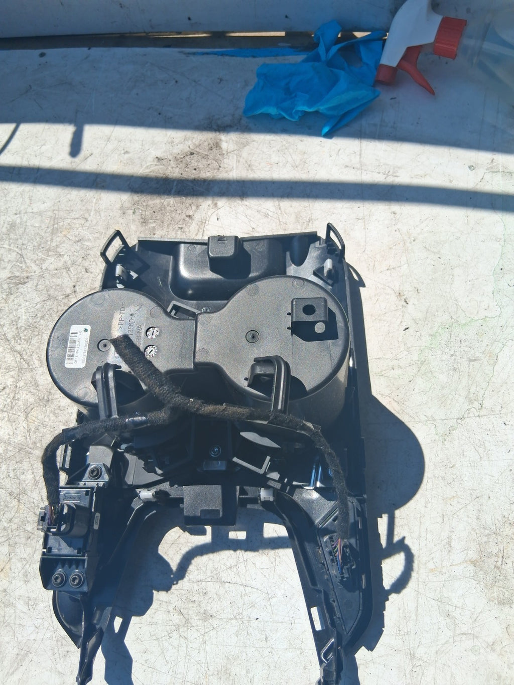 2018 FORD MONDEO CENTRE CONSOLE CUP HOLDER DS73F13560A