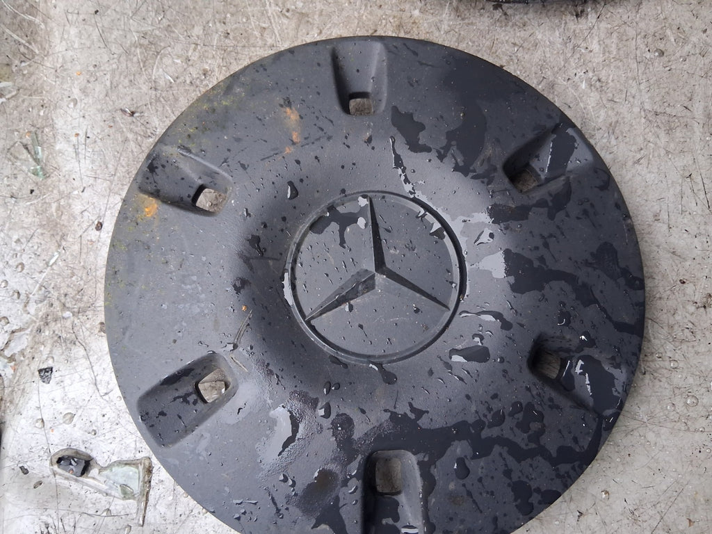 2023 MERCEDES SPRINTER W907 PACK OF 3 CENTER WHEEL CAP A9064010025
