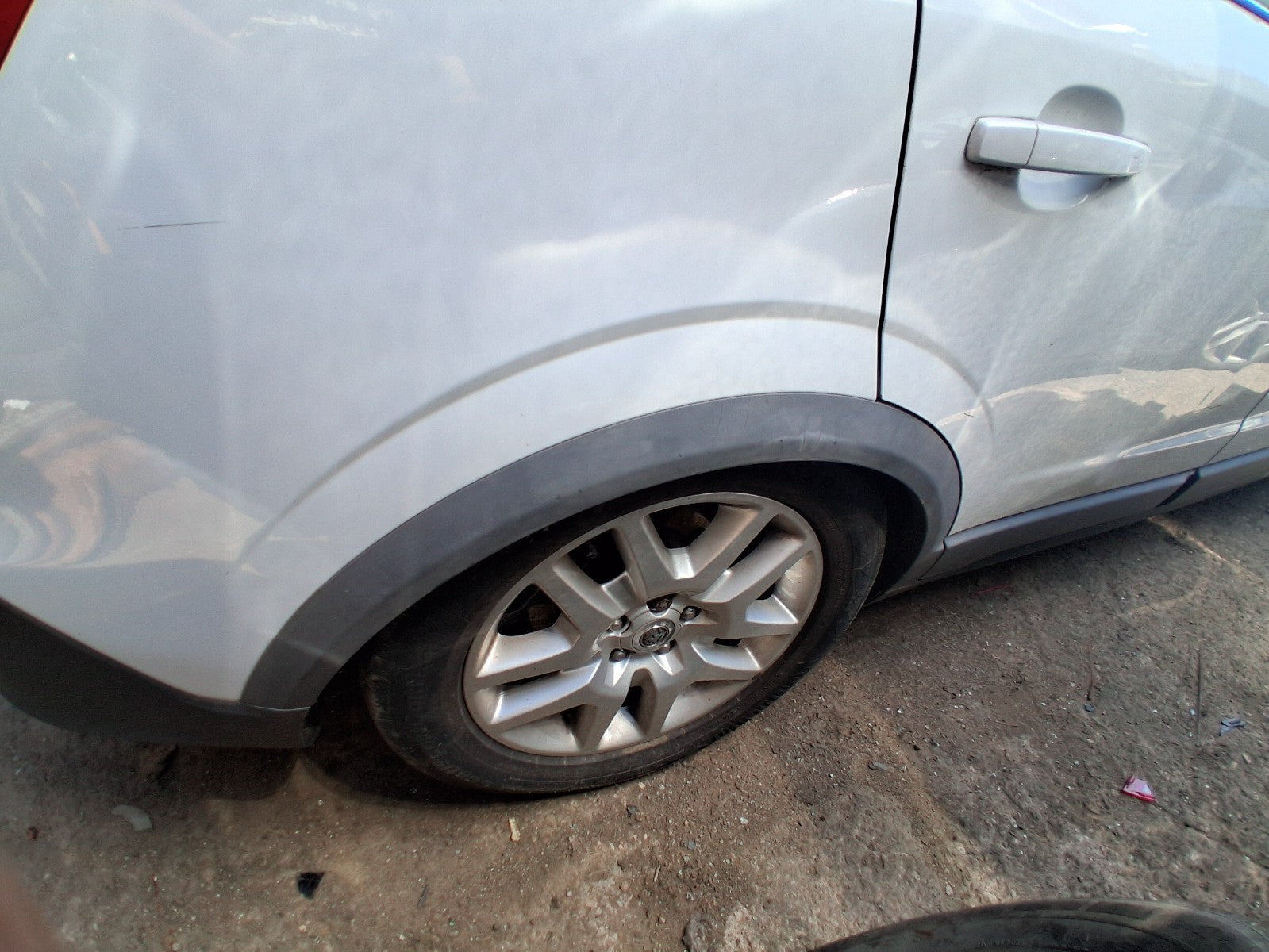 2015 VAUXHALL ANTARA MK1 OSR DRIVER SIDE REAR WHEEL ARCH TRIM