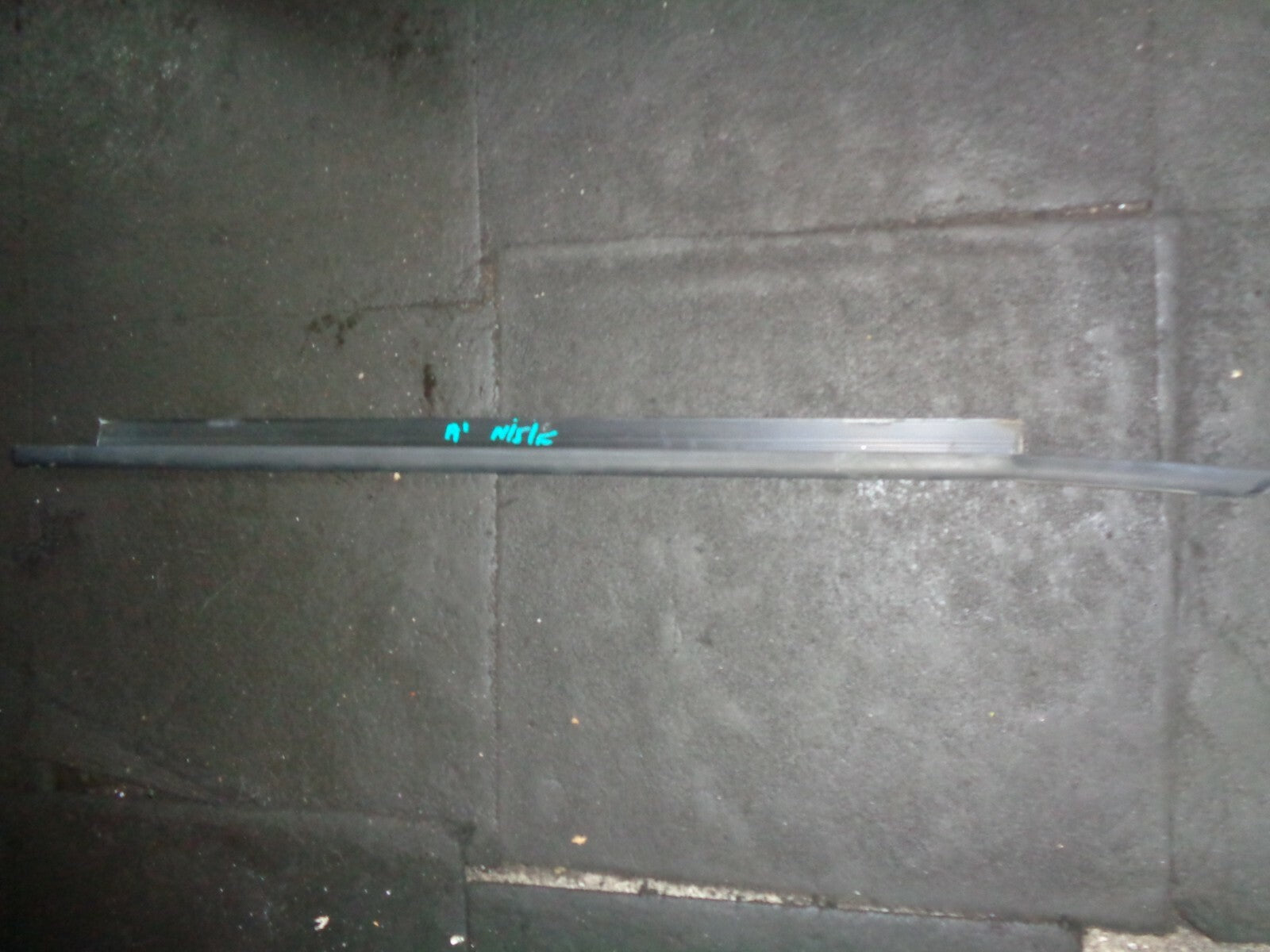 AUDI A1 2017 8X N/S/F PASSENGER SIDE DOOR WINDOW MOULDING
